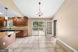 2604 Pheasant Run Ln, Spring City, PA 19475 - Photo 5