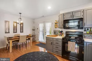 37 Rampart Dr, Chesterbrook, PA 19087 - Photo 11