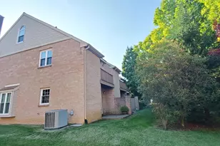 37 Rampart Dr, Chesterbrook, PA 19087 - Photo 3