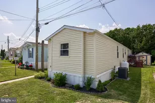 24 Highland Ct, Parkesburg, PA 19365 - Photo 3
