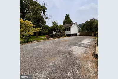 208 Chestnut Road, West Grove, PA 19390 - Photo 3
