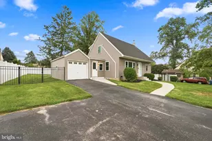 207 Seal Ln, West Chester, PA 19380 - Photo 3