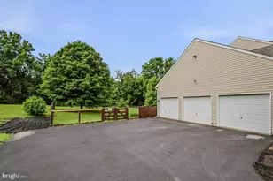 175 Windemere Ln, Lincoln University, PA 19352 - Photo 35