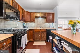 1102 Cherry Wood Ct, Phoenixville, PA 19460 - Photo 15