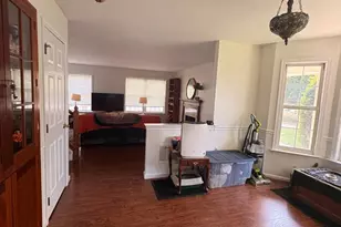 135 Peters Ct, Coatesville, PA 19320 - Photo 5