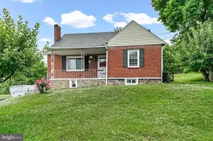 253 N Guernsey Rd, West Grove, PA 19390 - Photo 1