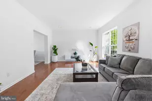 21 N Danbury Cir, Coatesville, PA 19320 - Photo 7