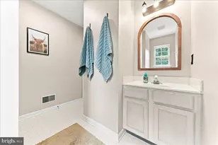 118 Beacon St, Coatesville, PA 19320 - Photo 17
