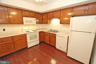 185 Valley Stream Cir, Chesterbrook, PA 19087 - Photo 9
