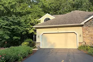 131 Piqua Cir, Berwyn, PA 19312 - Photo 1