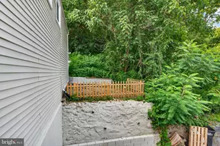 377 Mt Pleasant St, Coatesville, PA 19320 - Photo 39