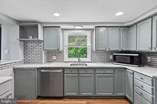 377 Mt Pleasant St, Coatesville, PA 19320 - Photo 13