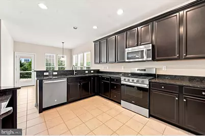 819 S Haines Circle, Downingtown, PA 19335 - Photo 5