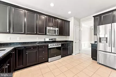 819 S Haines Circle, Downingtown, PA 19335 - Photo 7
