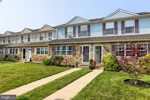 478 Devon Ct, Downingtown, PA 19335 - Photo 3