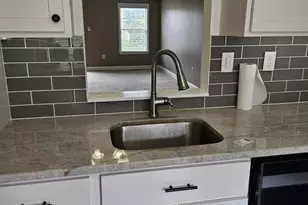 249 Thia Ct, Coatesville, PA 19320 - Photo 5