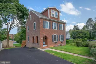 107 W Circular Ave, Paoli, PA 19301 - Photo 3