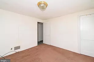 889 Old Lancaster Rd, Berwyn, PA 19312 - Photo 23