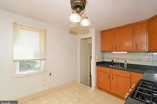 889 Old Lancaster Rd, Berwyn, PA 19312 - Photo 13