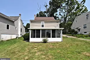 889 Old Lancaster Rd, Berwyn, PA 19312 - Photo 5