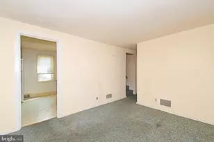 889 Old Lancaster Rd, Berwyn, PA 19312 - Photo 17