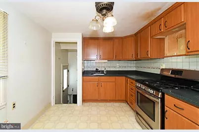 889 Old Lancaster Road, Berwyn, PA 19312 - Photo 11