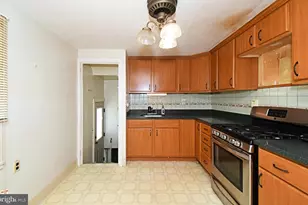 889 Old Lancaster Rd, Berwyn, PA 19312 - Photo 11