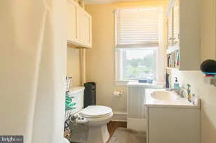 239/237 W Evergreen Ave, West Grove, PA 19390 - Photo 33