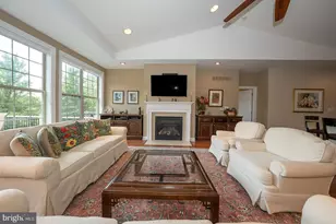 30 Meadow View Ln, Malvern, PA 19355 - Photo 11
