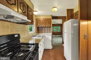 828 Spring City Rd, Phoenixville, PA 19460 - Photo 13