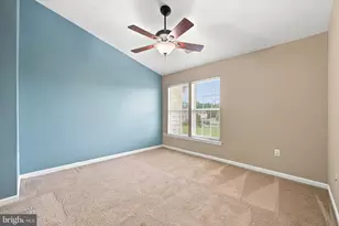 30 N Savanna Dr, Pottstown, PA 19465 - Photo 17