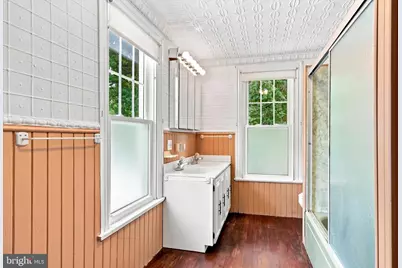 250 New Street, Spring City, PA 19475 - Photo 19