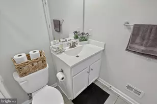 217 Seven Springs Ln, Downingtown, PA 19335 - Photo 23
