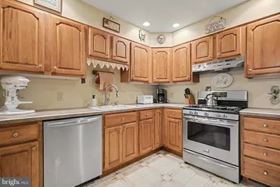 528 Chester Avenue, Phoenixville, PA 19460 - Photo 7