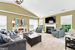 104 Jeffords Ct, Phoenixville, PA 19460 - Photo 3