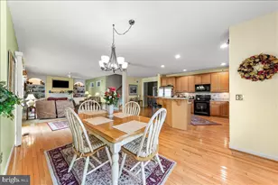 4 N Henley Dr, Avondale, PA 19311 - Photo 3