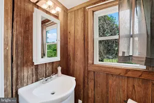 211 Gale Ln, Kennett Square, PA 19348 - Photo 15
