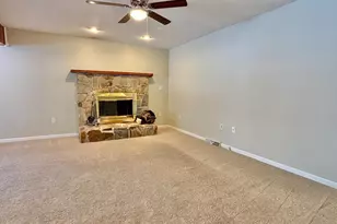 498 Dean Dr, Kennett Square, PA 19348 - Photo 3
