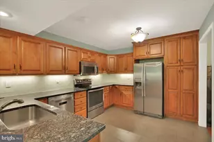 546 Kennelwoods Dr, Elverson, PA 19520 - Photo 11