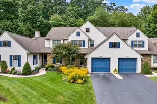 546 Kennelwoods Dr, Elverson, PA 19520 - Photo 1