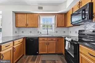 103 Valley View Cir, Phoenixville, PA 19460 - Photo 13