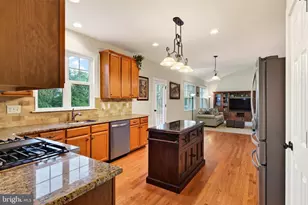 3212 Tyning Ln, Downingtown, PA 19335 - Photo 17
