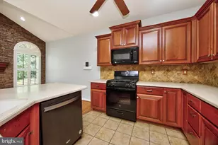 129 Madison Way, Downingtown, PA 19335 - Photo 13