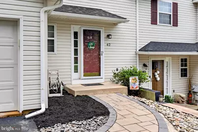 42 Pinckney Drive, Coatesville, PA 19320 - Photo 3