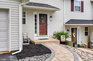 42 Pinckney Dr, Coatesville, PA 19320 - Photo 3
