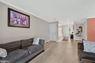42 Pinckney Dr, Coatesville, PA 19320 - Photo 9