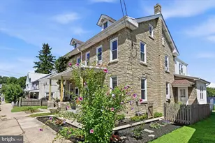 123 Bradford Ave, Downingtown, PA 19335 - Photo 1