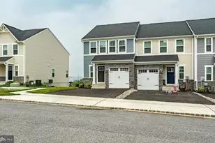 208 Chase Dr, Downingtown, PA 19335 - Photo 3