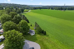 334 Grubb Dr, Elverson, PA 19520 - Photo 7