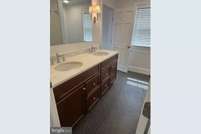 24 S Warren Avenue #B, Malvern, PA 19355 - Photo 11